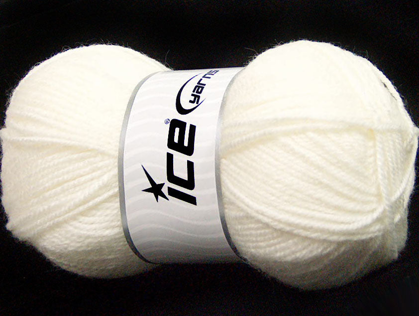 Lot of 4 x 100gr Skeins ICE FAVOURITE WOOL (50% Wool) Hand Knitting Yarn White