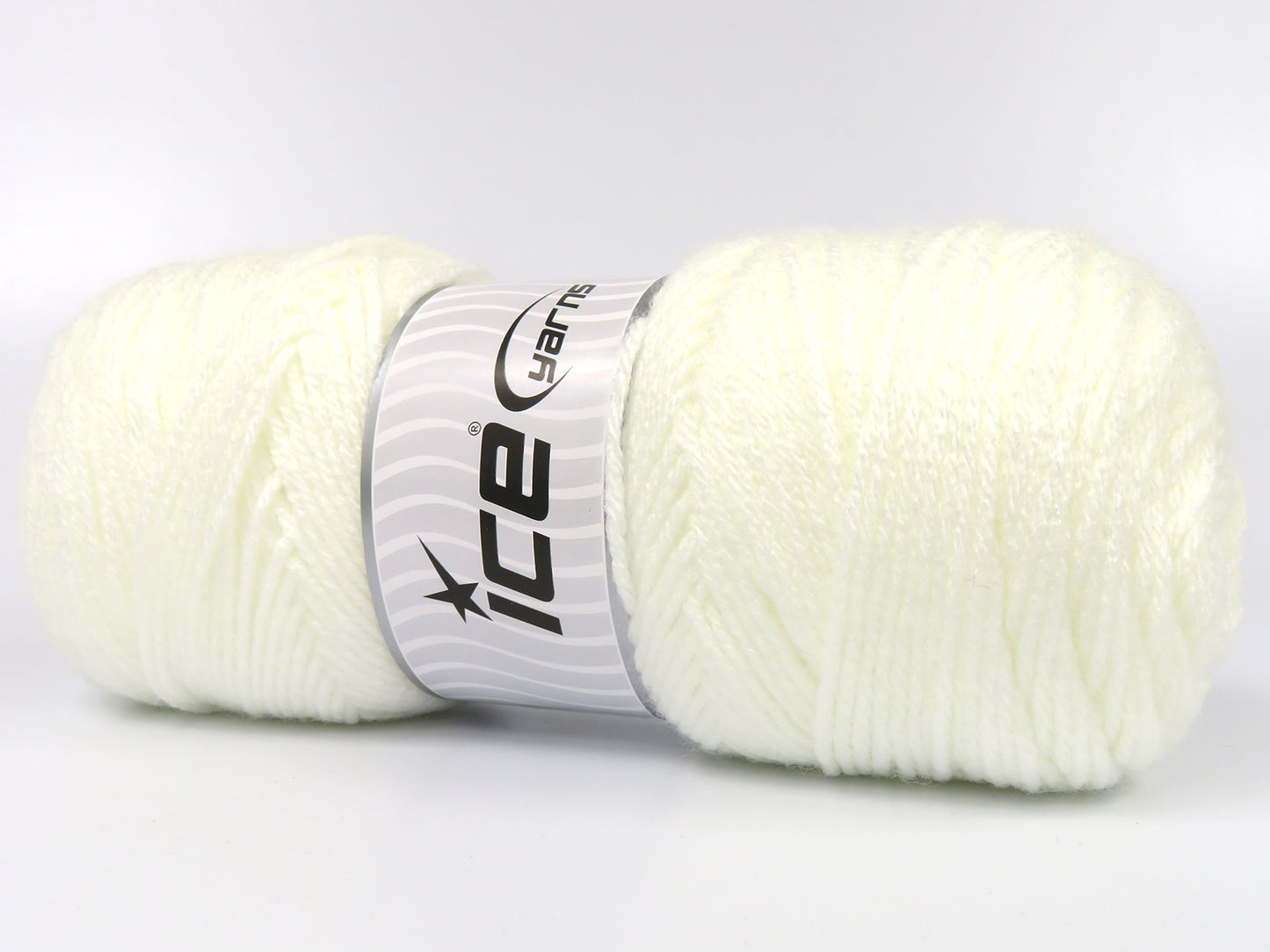 Lot of 2 x 150gr Skeins Ice Yarns SAVER 150 Hand Knitting Yarn White
