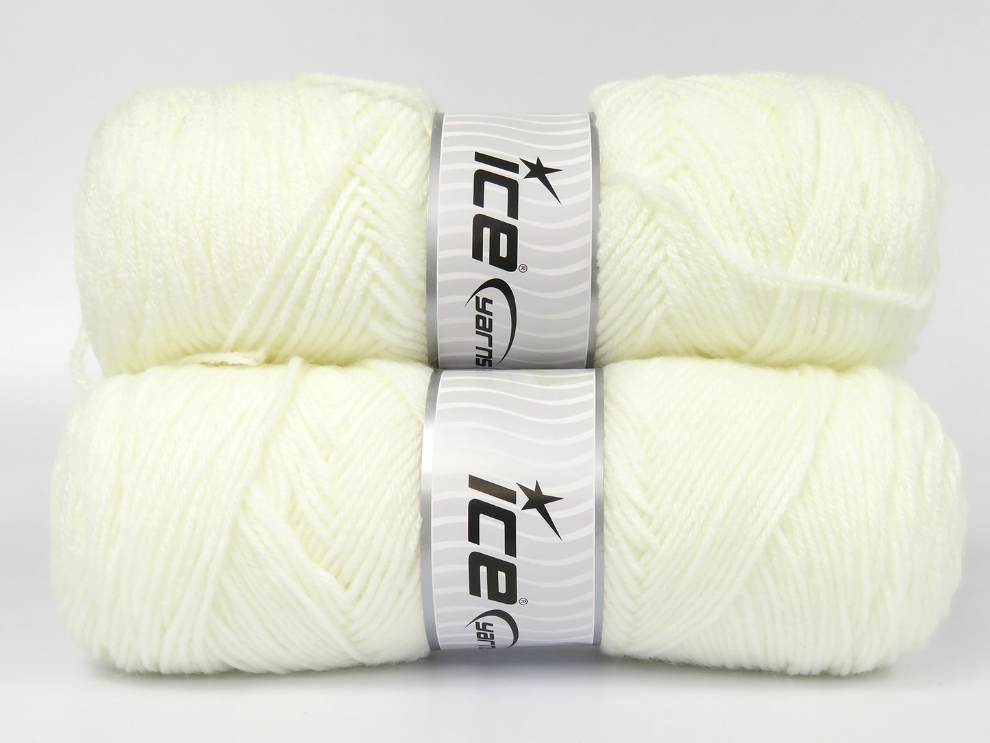 Lot of 2 x 165gr Skeins Ice Yarns SAVER 165 Hand Knitting Yarn White