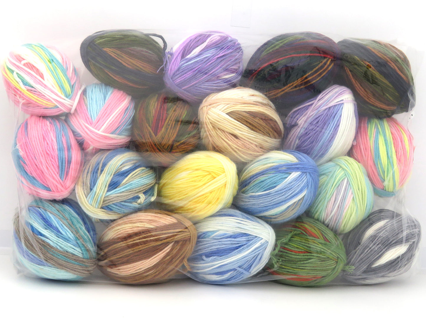 Mixed Lot Multicolor Leftover Self Striping Yarns fnt2-84511