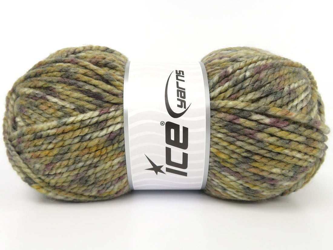 Chunky self-striping acrylic yarn for fast projects