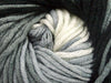 Noir, gris, blanc