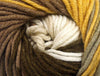 Nuances de marron, jaune, blanc