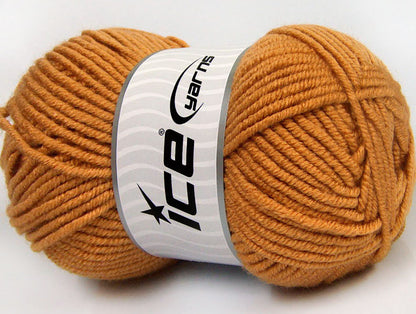 Lot of 4 x 100gr Skeins ICE LACQUER Hand Knitting Yarn Cafe Latte