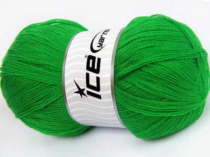 Lot of 4 x 100gr Skeins Ice Yarns KRISTAL Hand Knitting Yarn Green