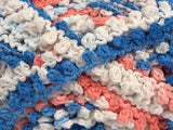 Ice Yarns Boucleron-Kette – Weiß, Helllachs, Blautöne – 50 % Acryl, 50 % Polyamid