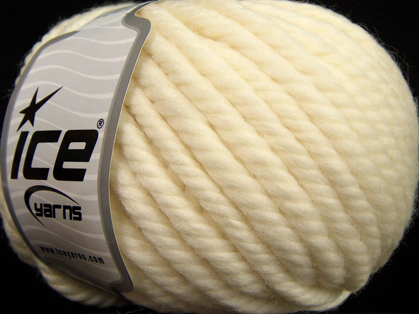 Lot of 3 x 100gr Skeins Ice Yarns JUMBO PURE WOOL (100% Wool) Yarn Light Cream