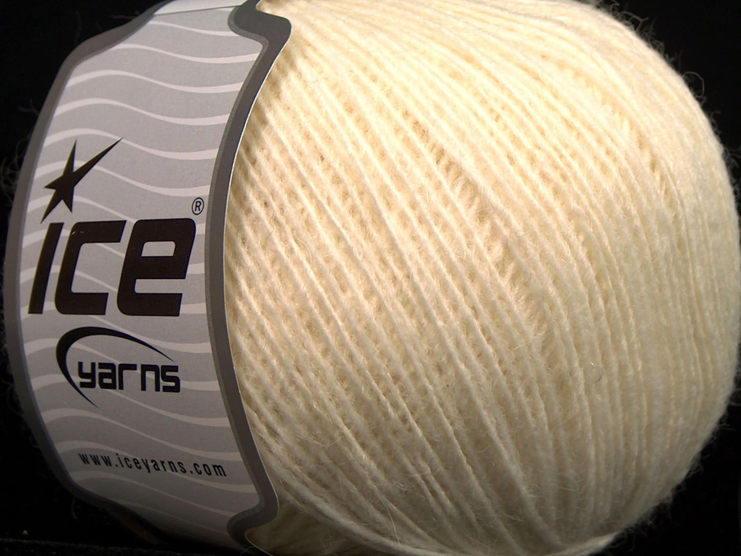 Lot of 8 Skeins Ice Yarns PERU ALPACA FINE (25% Alpaca 50% Merino Wool) Yarn Light Cream