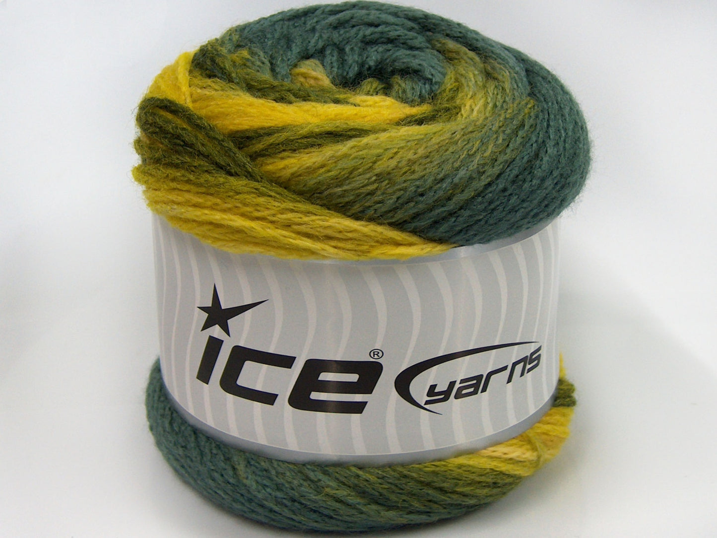 Lot of 2 x 200gr Skeins Ice Yarns CAKES CHAIN Hand Knitting Yarn Green Shades