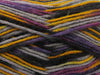 Nuances de noir, gris, or et violet