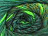 Nuances de vert, marron, or