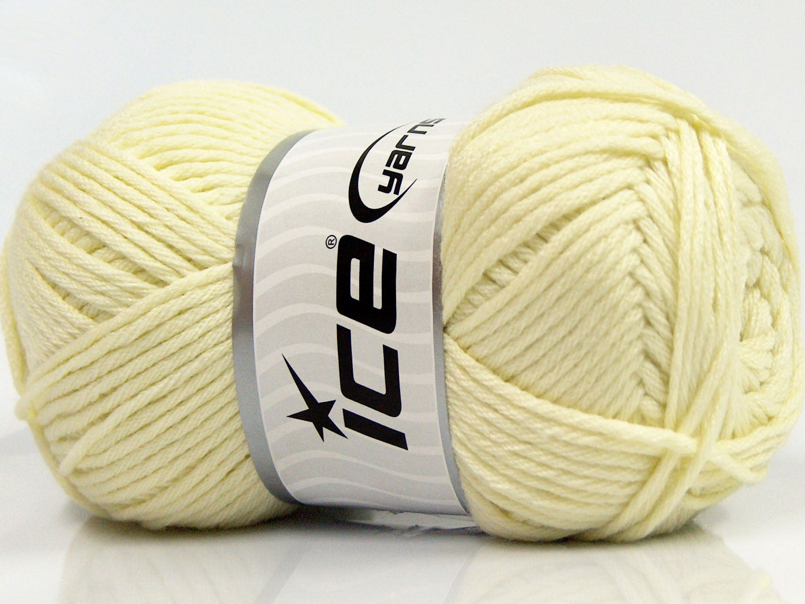 Singh Light Yellow Knitting Yarn Fast Shipping Ice Yarns