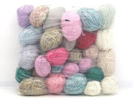 Mixed Lot Multicolor Leftover Yarns fnt2-85040