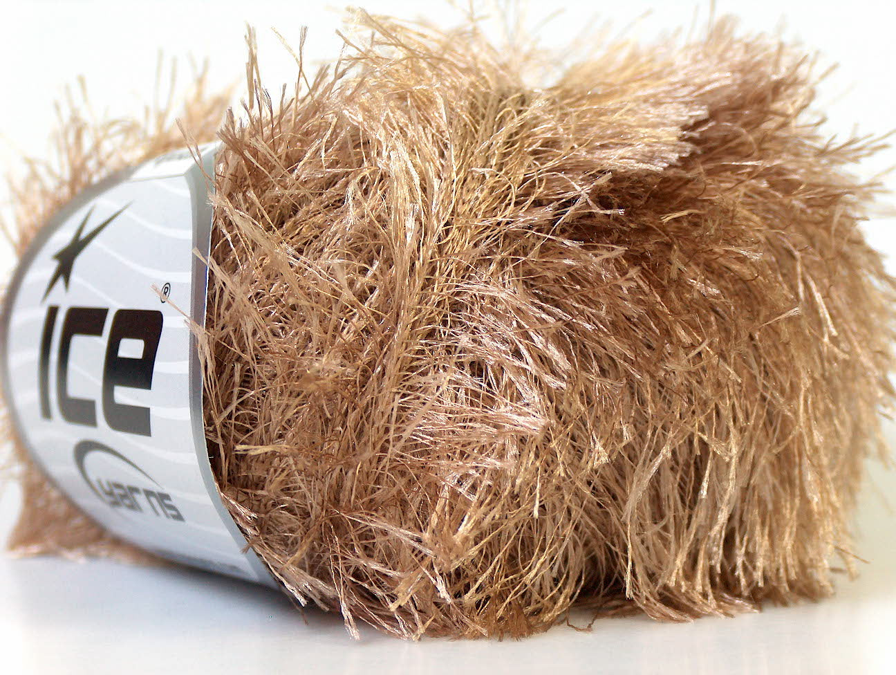 Eyelash Light Camel