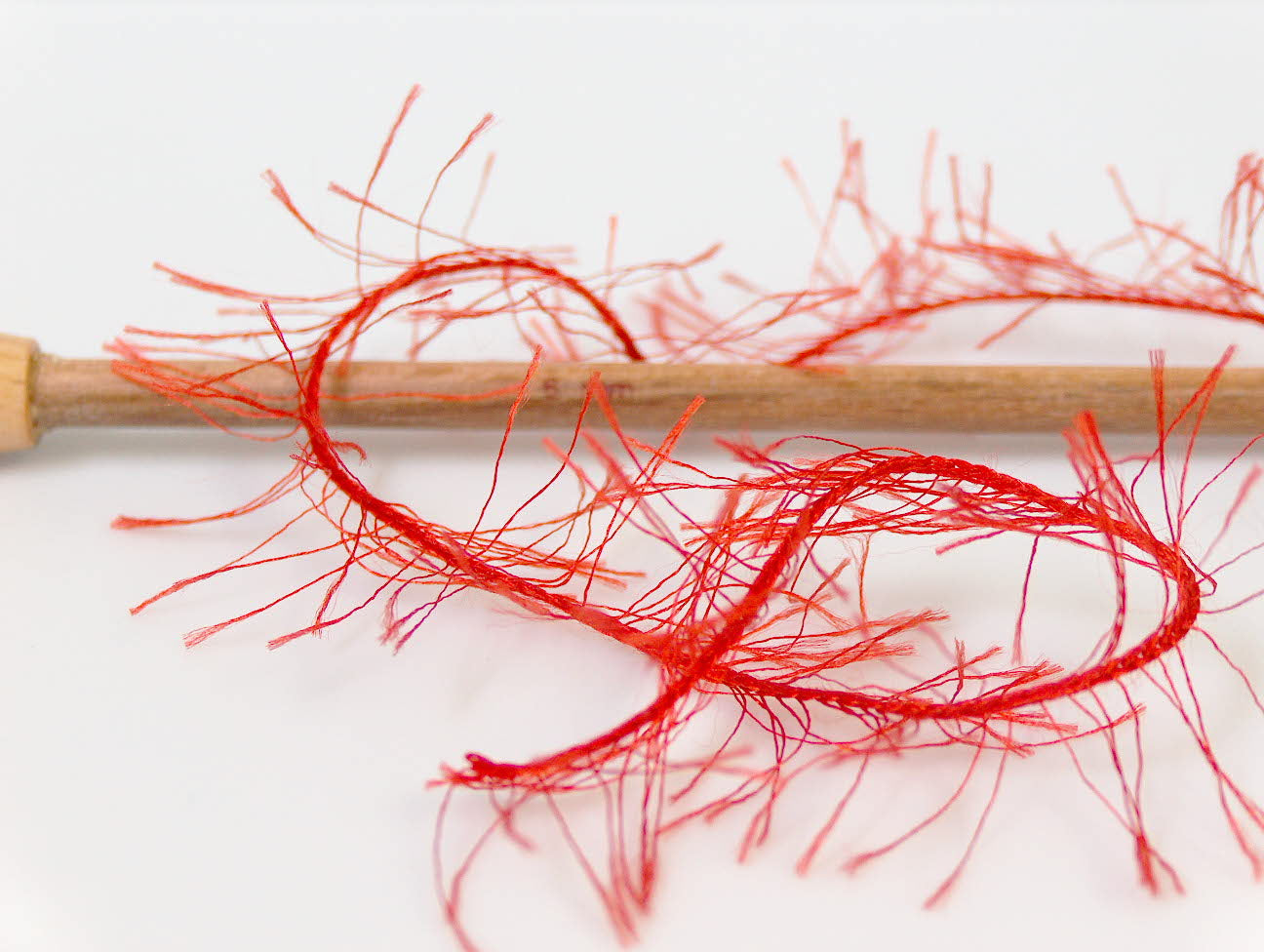 Eyelash Bright Red