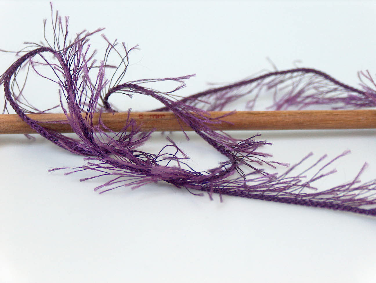 Eyelash 100gr Maroon Sku:fnt2-22791