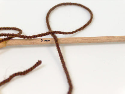 Favorite Brown Worsted Sku:fnt2-24503