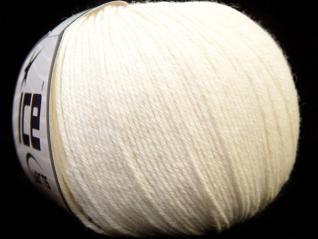 Baby Merino White Sku:fnt2-26113