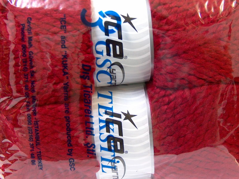 Alpine Alpaca Burgundy SuperBulky Sku:fnt2-30832