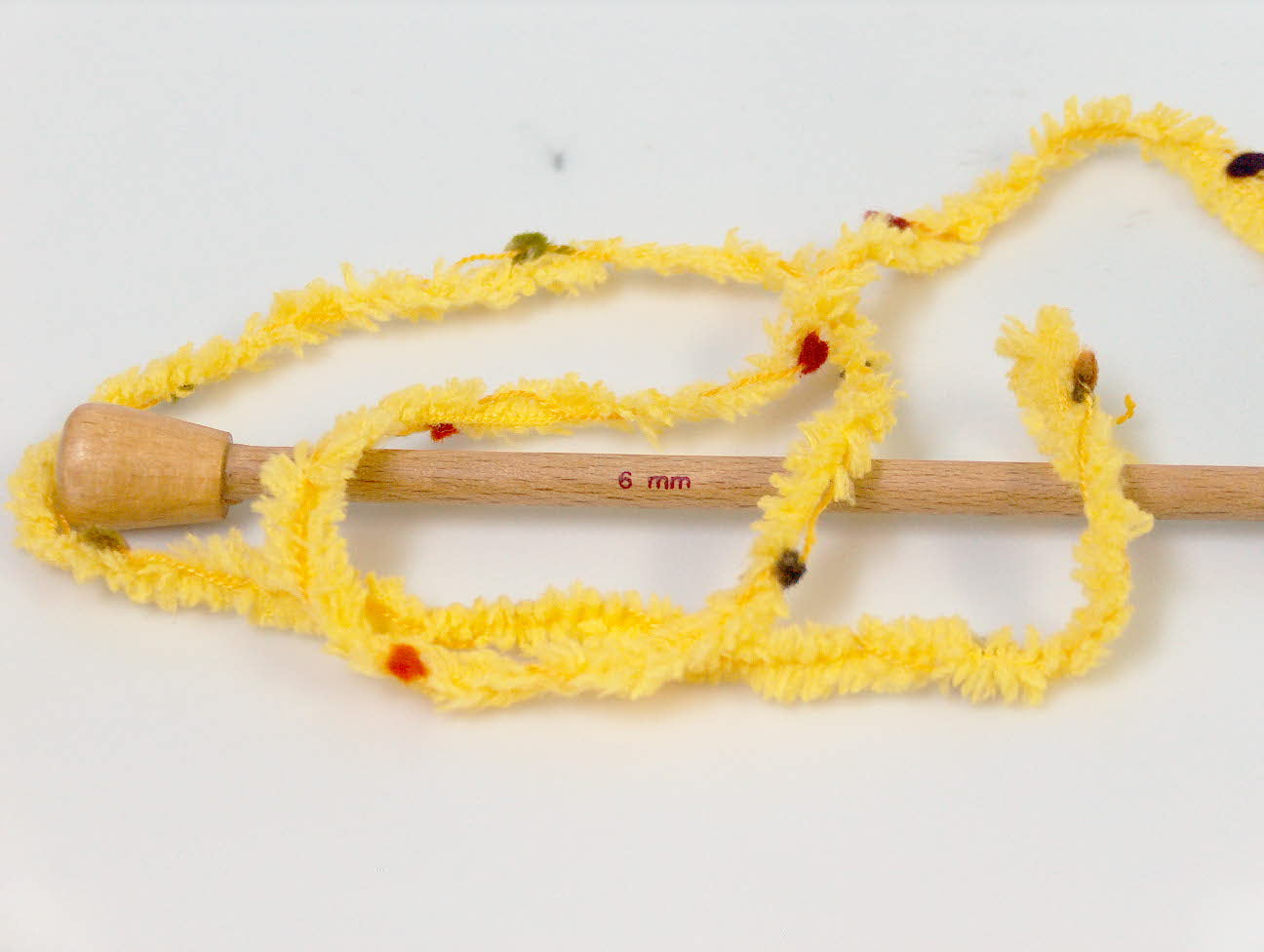 Puffy PomPom Dark Yellow Sku:fnt2-32480