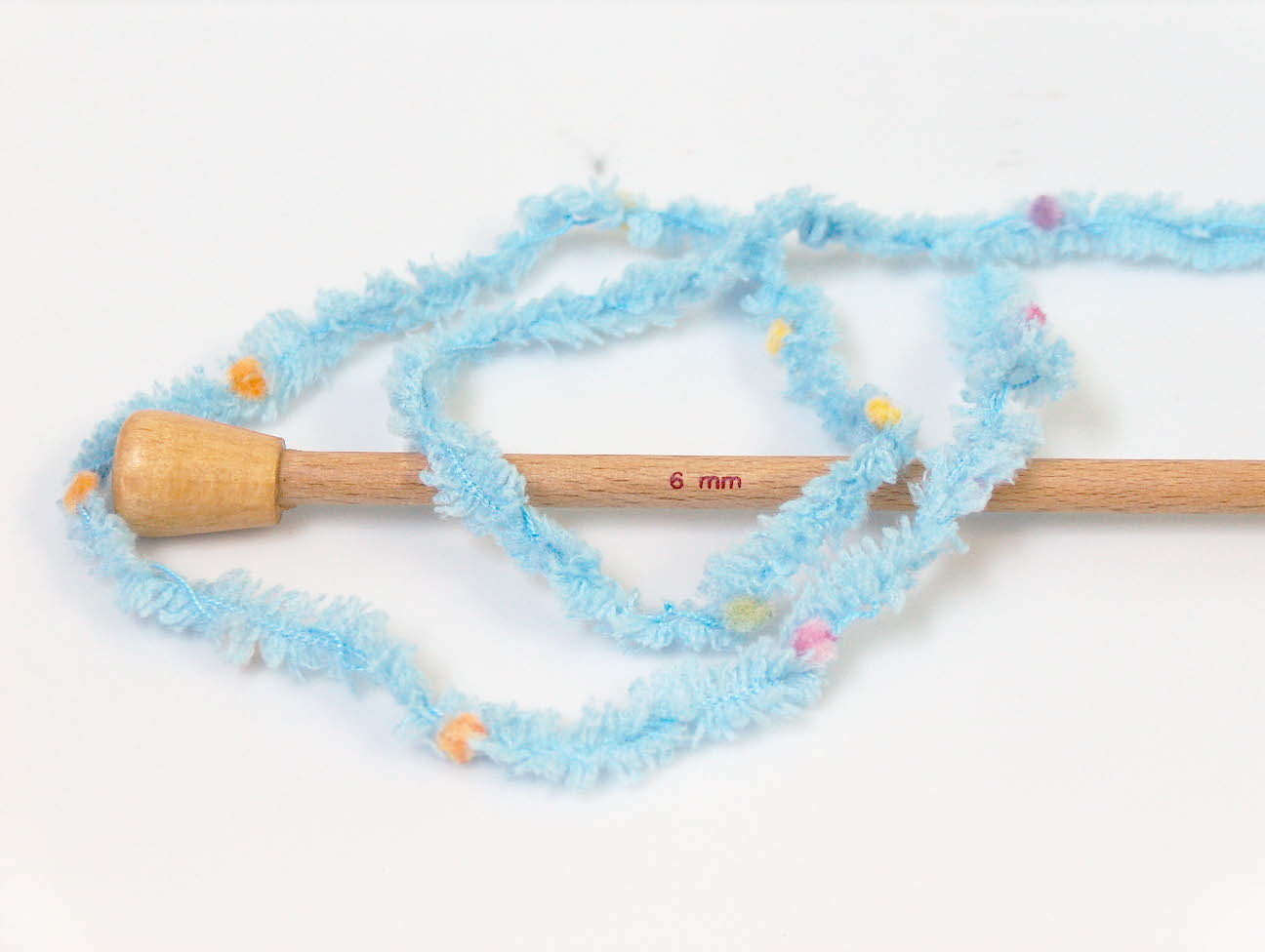 Puffy PomPom Blue Sku:fnt2-32482