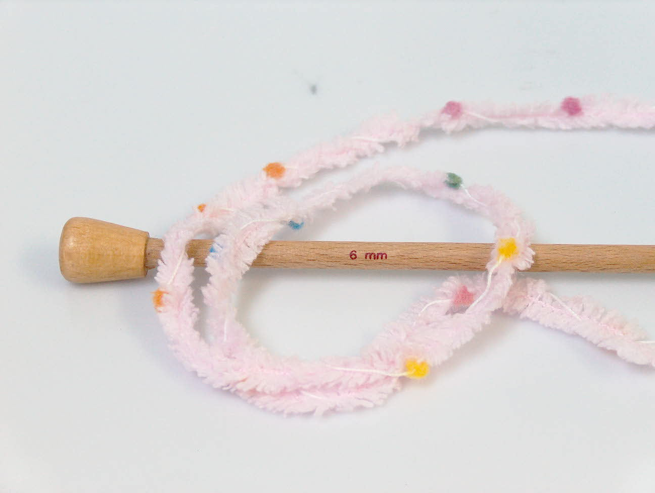 Puffy PomPom Light Pink Sku:fnt2-32484