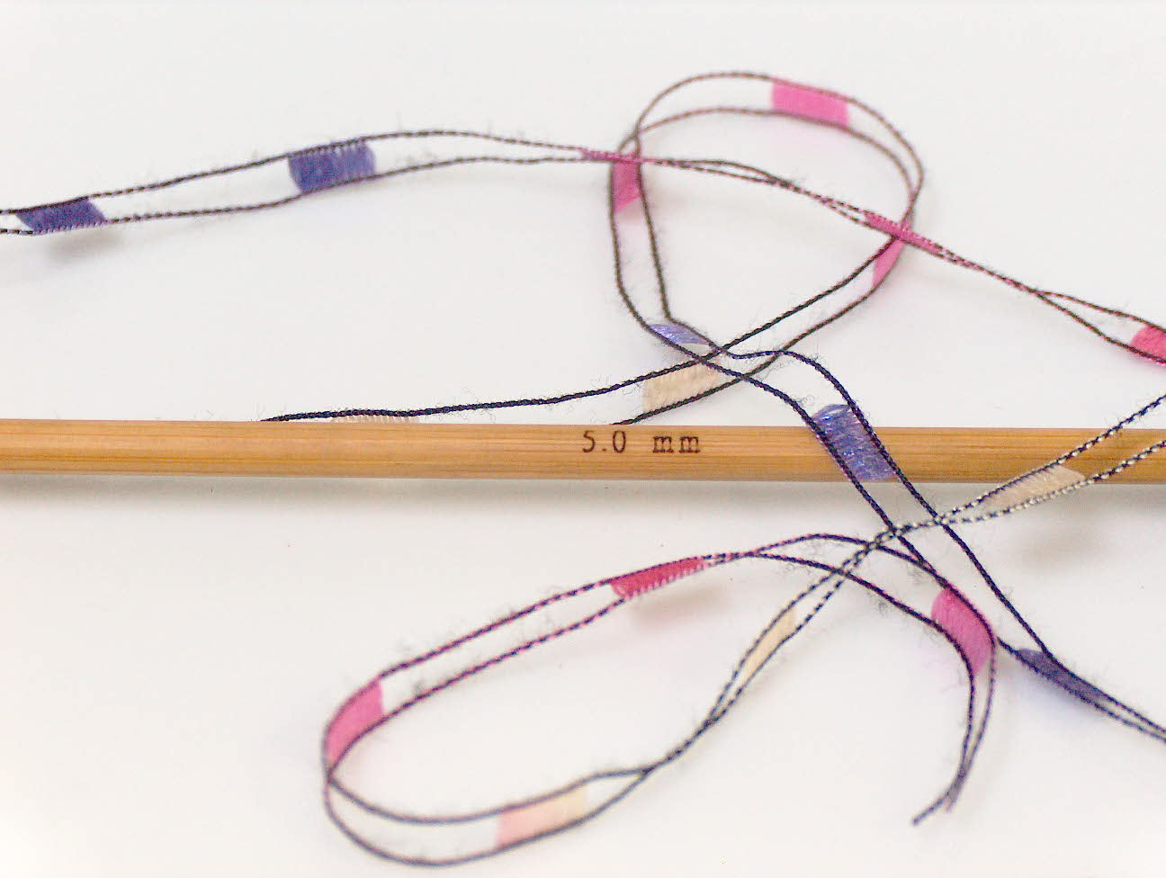 Ladder Purple, Pink, Yellow, Lilac Trellis Sku:fnt2-34027