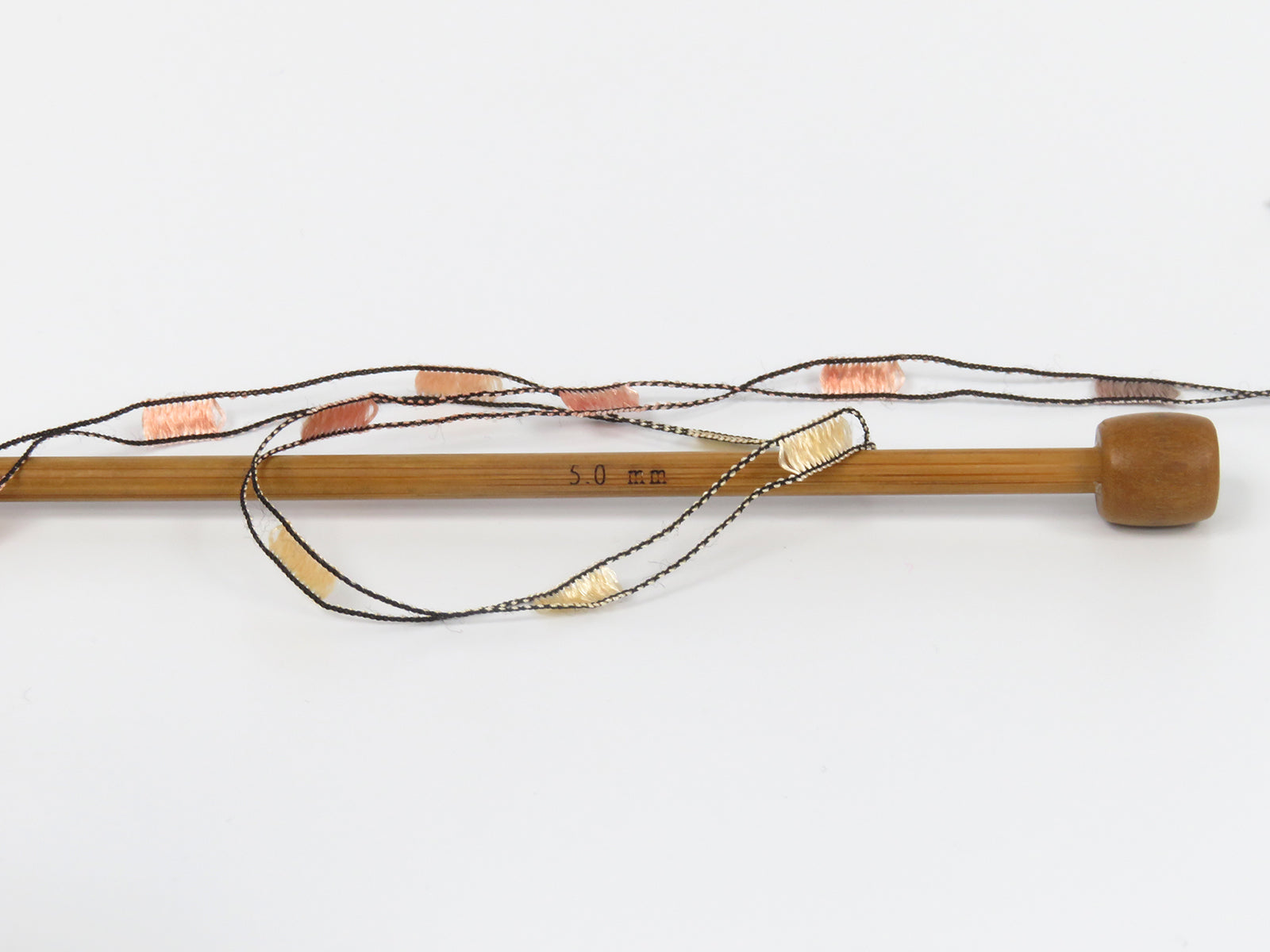Ladder Camel, Orange, Yellow, Cream Trellis Sku:fnt2-34029