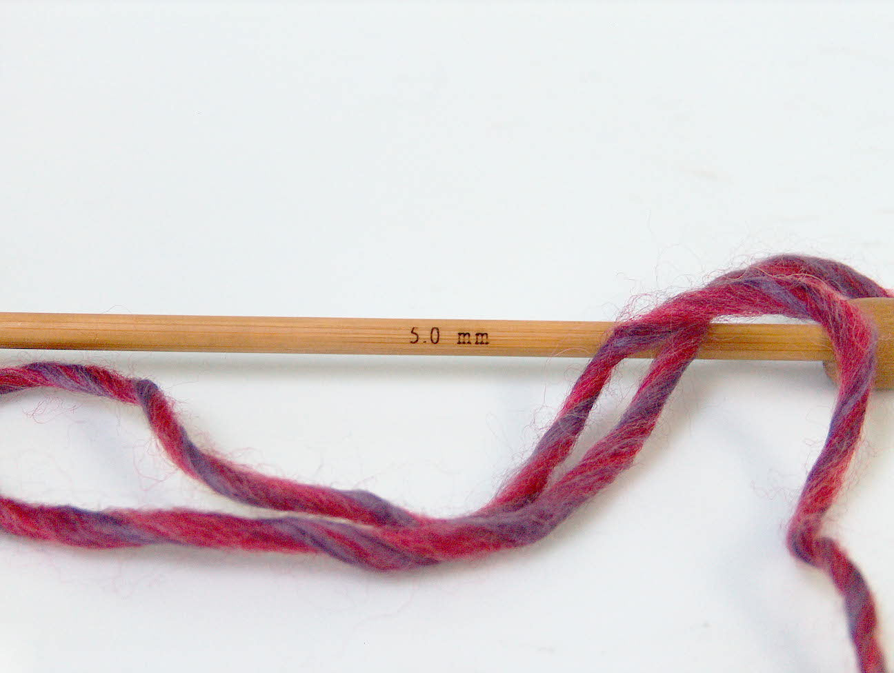 Vivid Wool Lilac, Green, Red, Salmon, Blue Sku:fnt2-34609