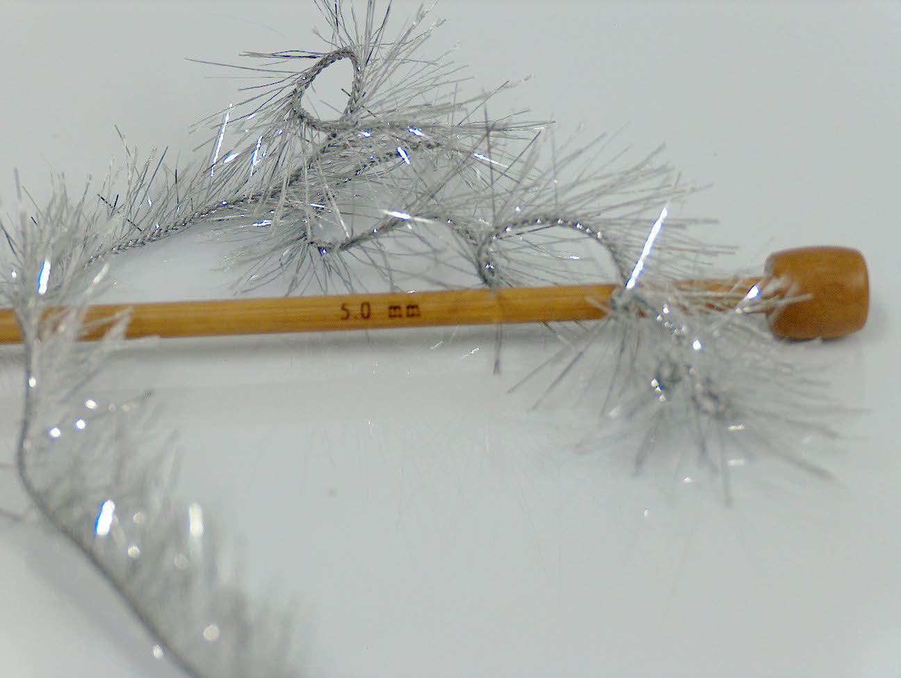 Eyelash Dazzle Grey, Silver Sku:fnt2-42255