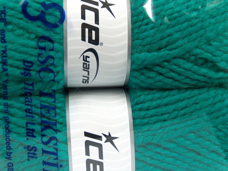 Alpine Alpaca Emerald Green SuperBulky Sku:fnt2-45163