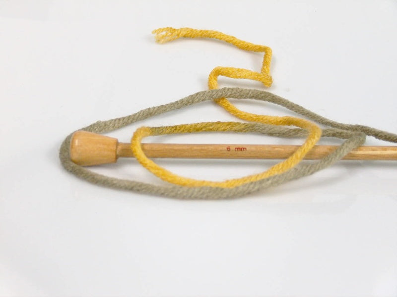 Batik Chunky Brown Shades, Yellow, White Sku:fnt2-50839