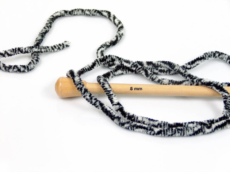 Chenille Safari Black, White fnt2-53101