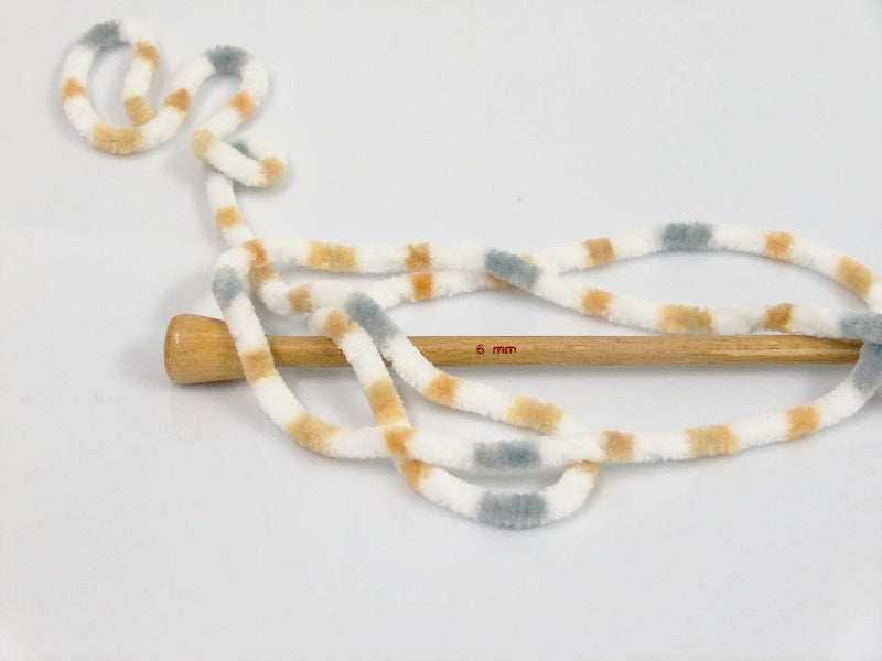 Chenille Baby Colors White, Light Brown, Grey Sku:fnt2-53114