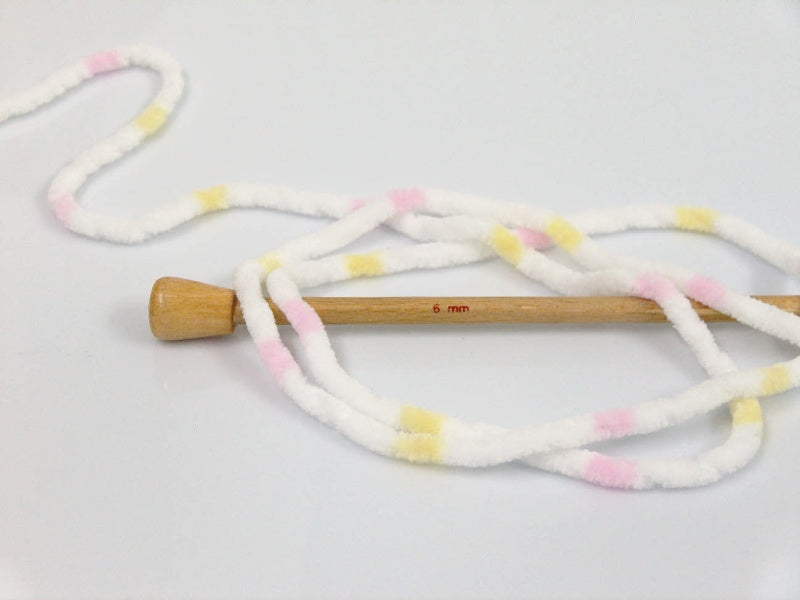 Chenille Baby Colors White, Pink, Yellow Sku:fnt2-53121