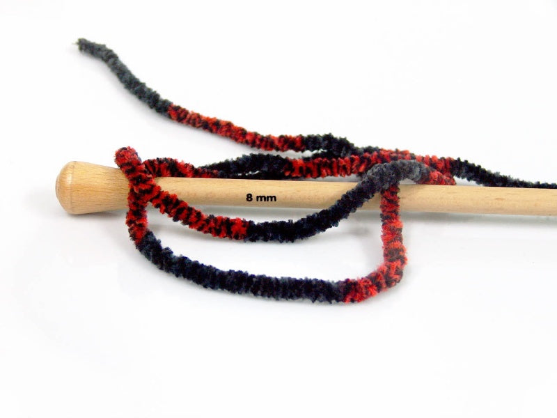 Chenille Safari Red, Black Sku:fnt2-53490