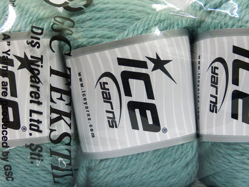 Superbulky Wool Light Turquoise fnt2-58574