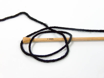 Superbulky Wool Black fnt2-58681