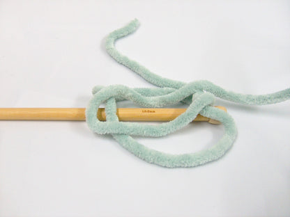 Chenille Superbulky Mint Green fnt2-64525