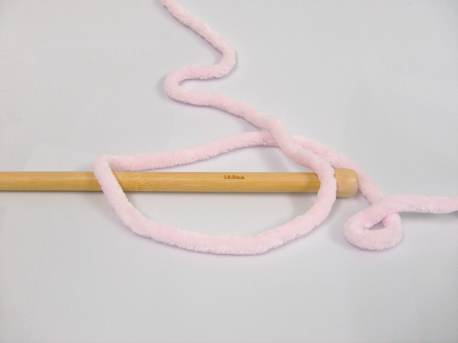 Chenille Superbulky Baby Pink fnt2-64526