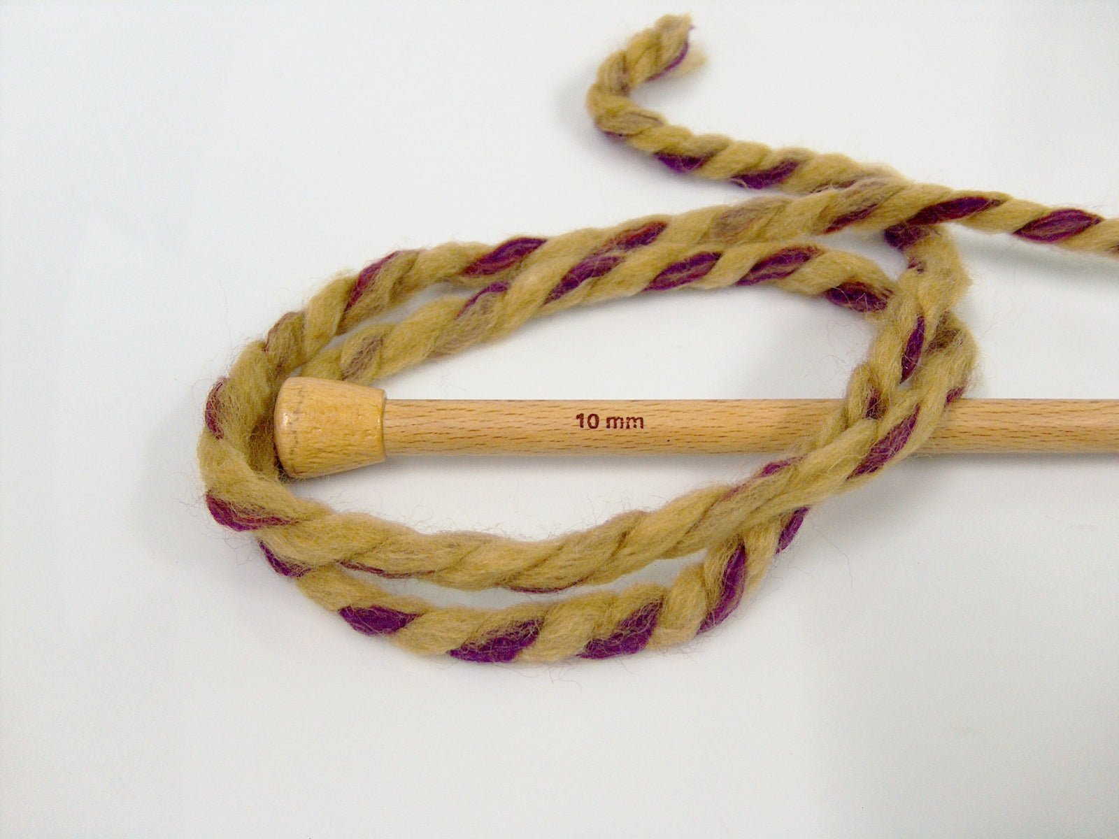 Astoria Caramel, Red, Pink, Dark Green, Cream fnt2-67154