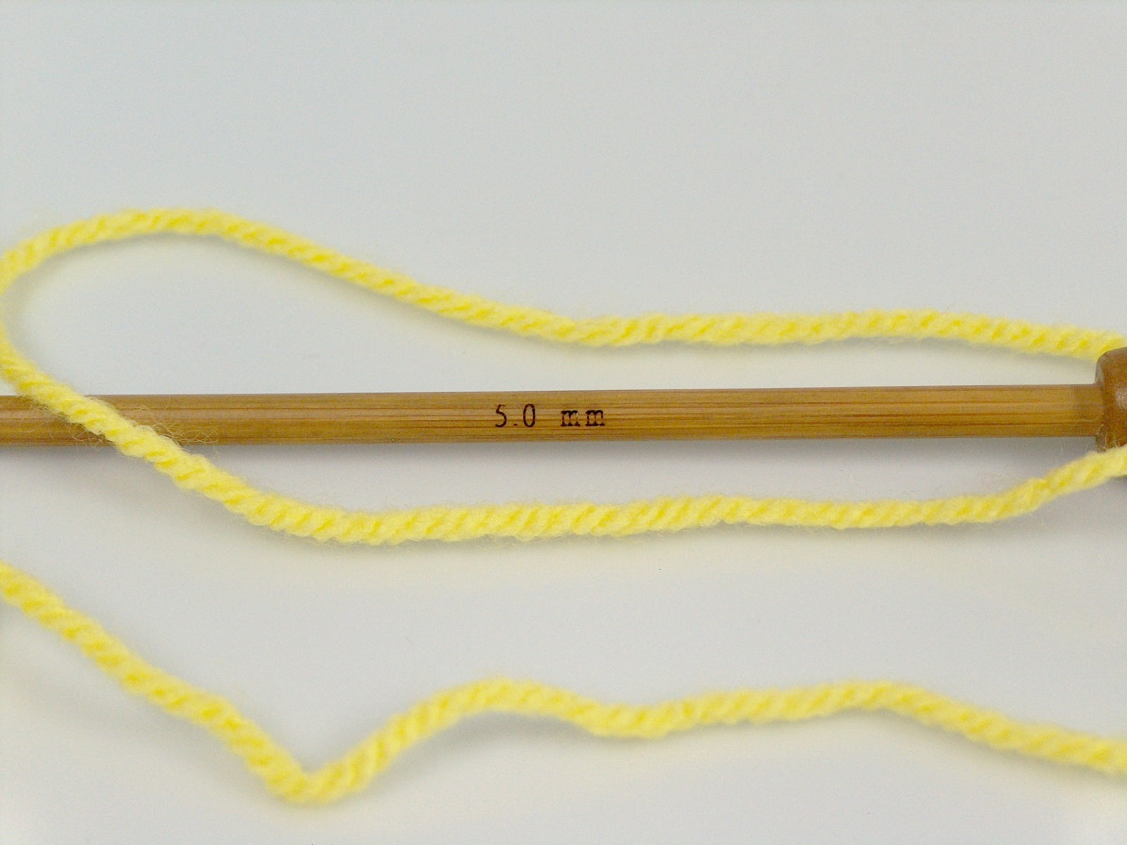 Favorite Yellow Worsted fnt2-67466