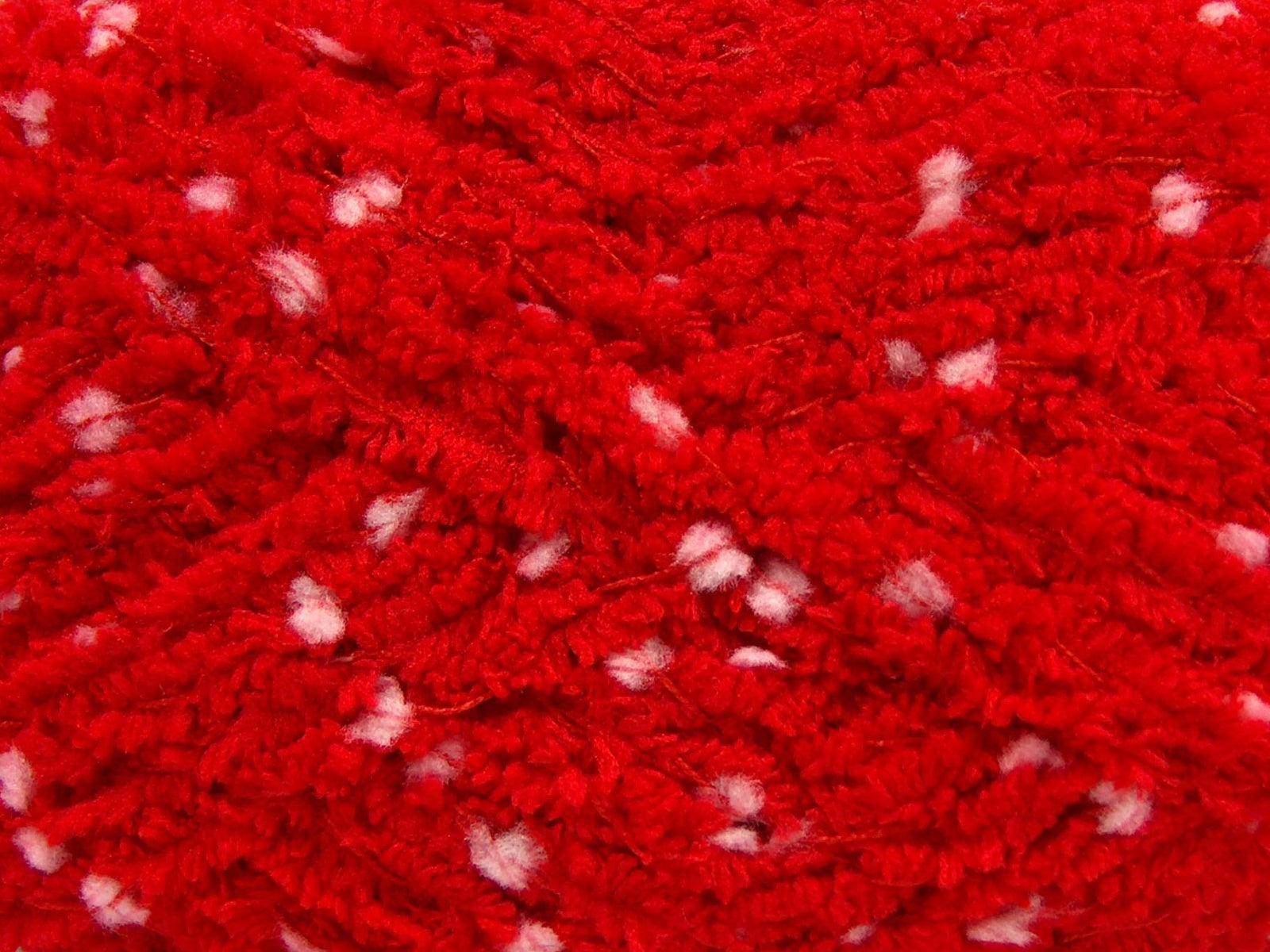Puffy PomPom Red fnt2-67493