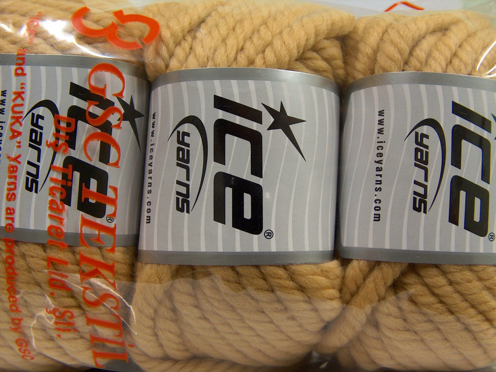 Jumbo Pure Wool Milky Brown fnt2-68003