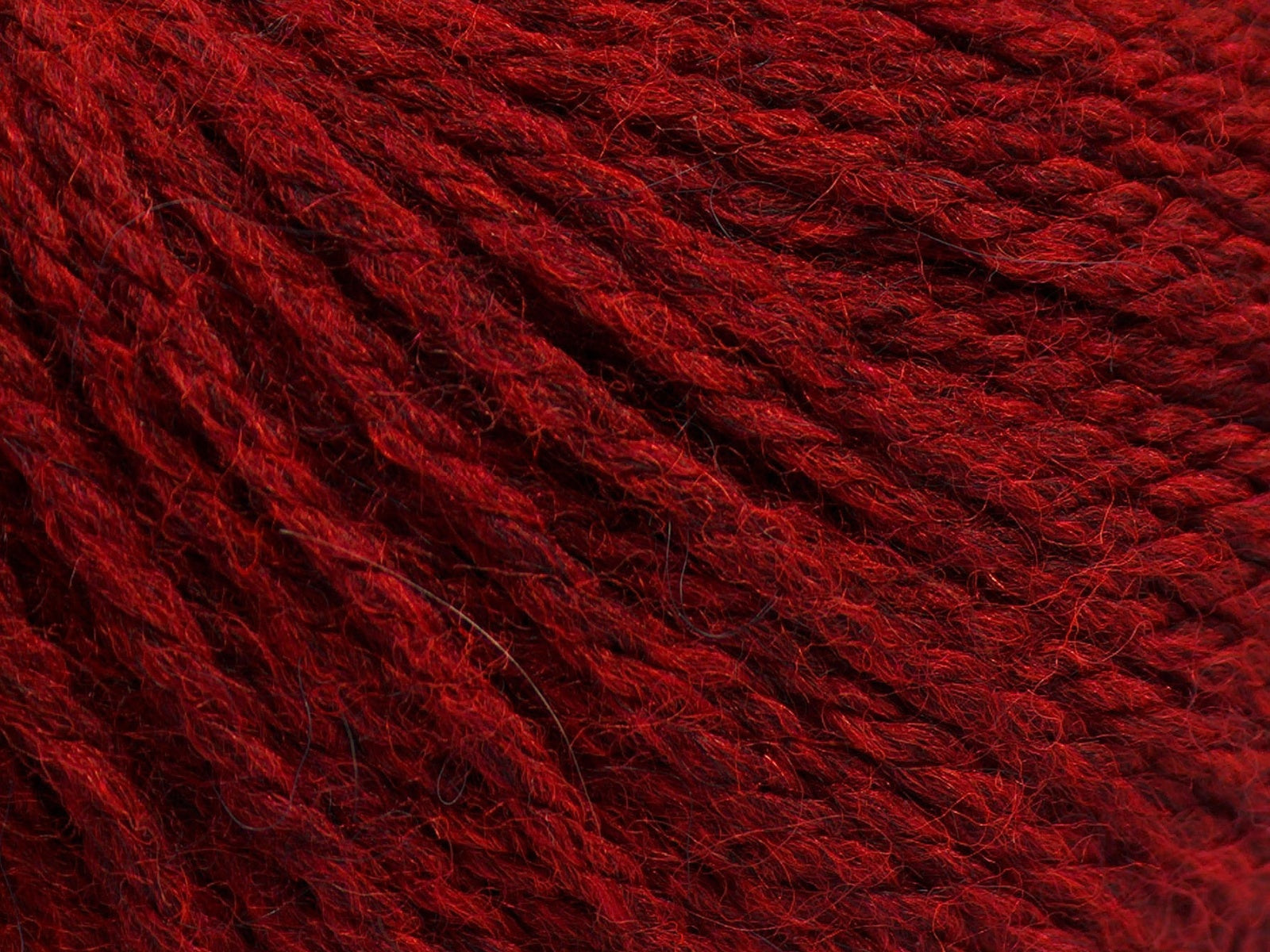 Alpaca Light Ruby Red Sku:fnt2-68243
