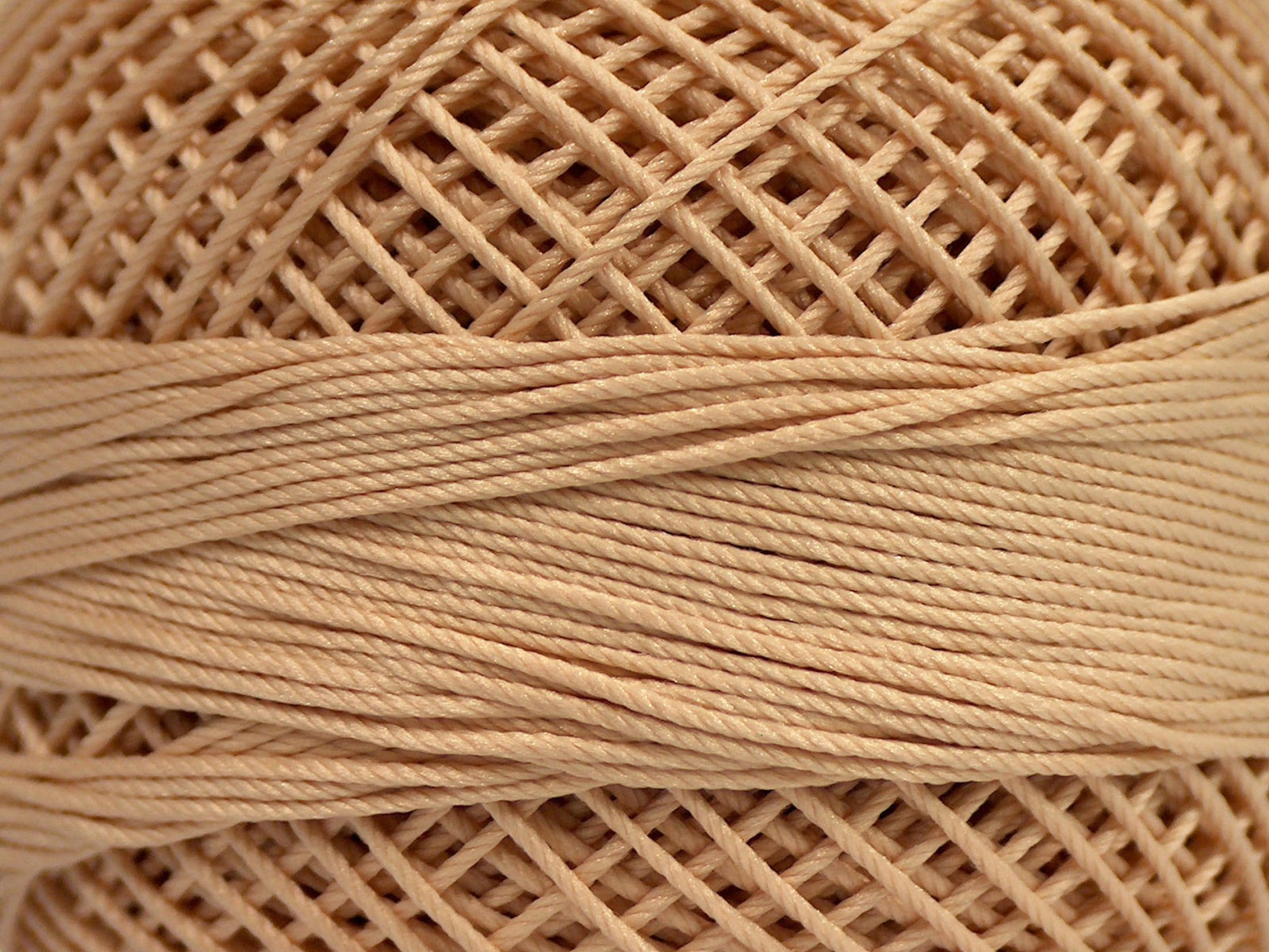 Crafty Dark Cream fnt2-68663