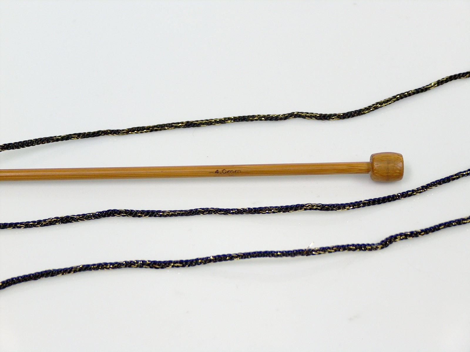 Macrame Cord Metallic Dark Brown, Gold fnt2-69407