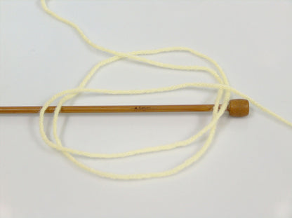Classic DK Light Yellow fnt2-71076