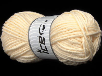Wool Superbulky Cream fnt2-71982
