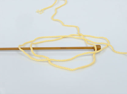 Twister DK Light Yellow fnt2-73715